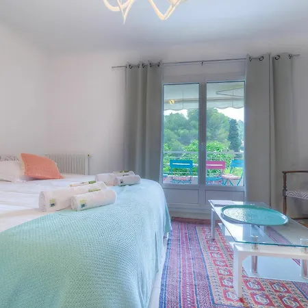 Val Riant 1 Apartment